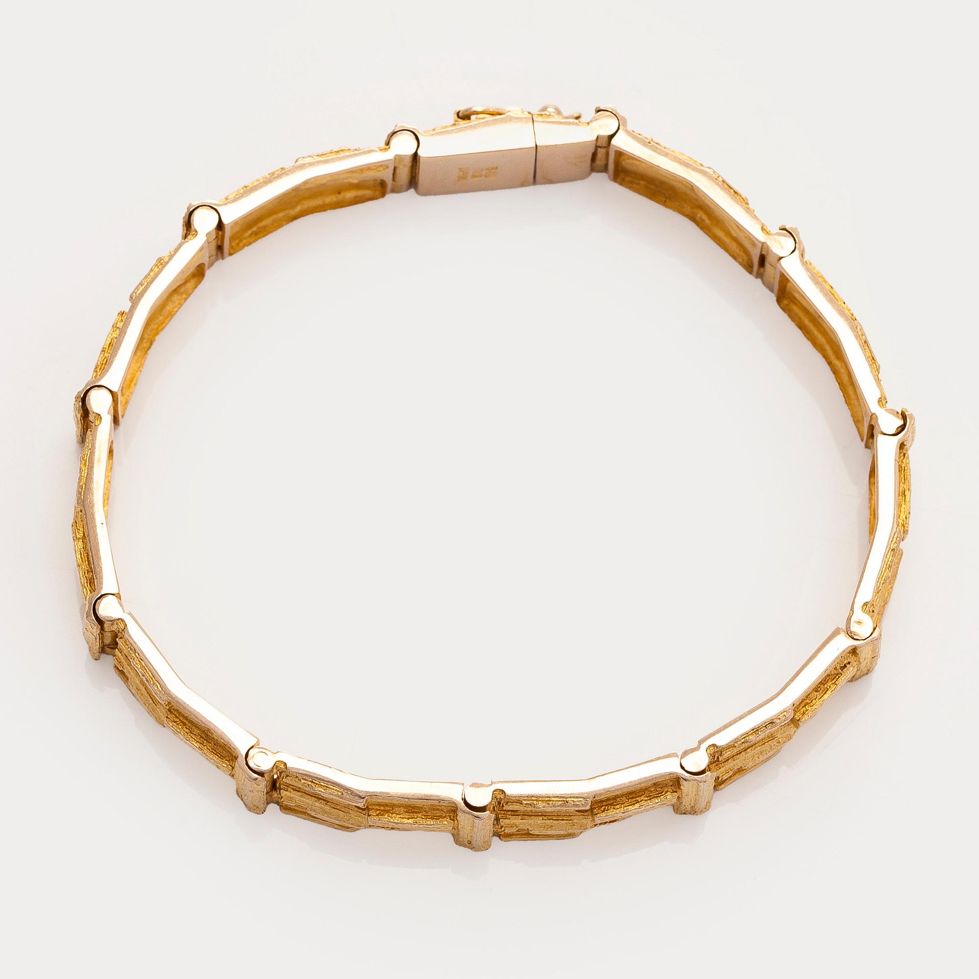 Björn Weckström, a 14K gold 'Cascade' bracelet for Lapponia 1974.