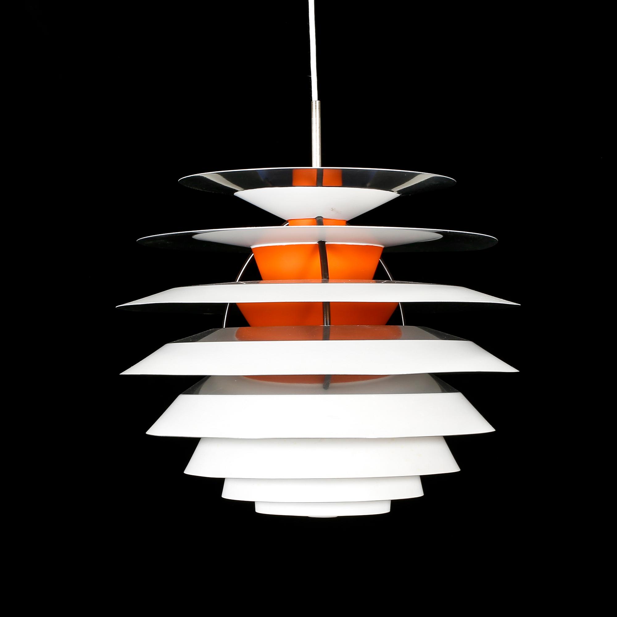 TAKLAMPA, "PH Kontrast", Poul Henningsen för Louis Poulsen. Formgiven 1958.