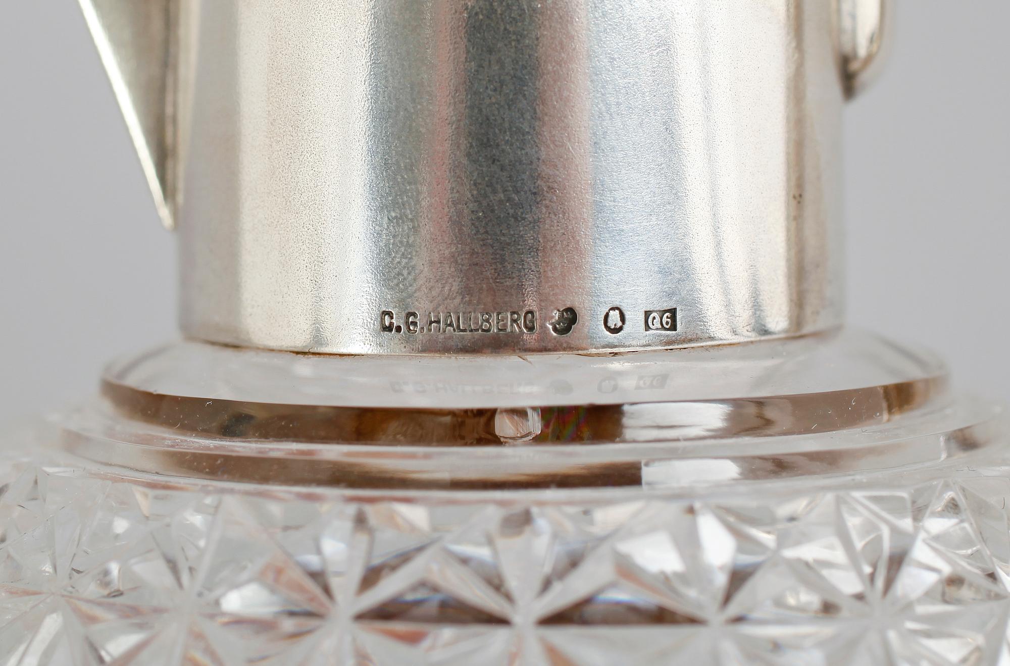 VINKANNA, glas med silverbeslag, CG Hallberg, Stockholm 1894.