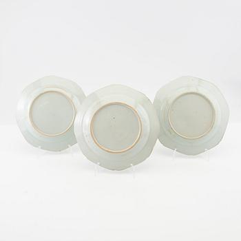 A set of three famille rose plates, Qing dynasty, Qianlong (1736-95).