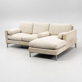 A corned sofa from Eilersen.