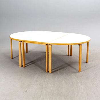 Alvar Aalto, bord modellnr 81a samt 95 Finland 2000-tal.