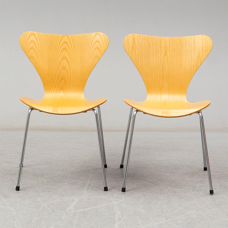 ARNE JACOBSEN, A set of six 'Sjuan' chairs by Arne Jacobsen for Fritz Hansen, Denmark, 1994.