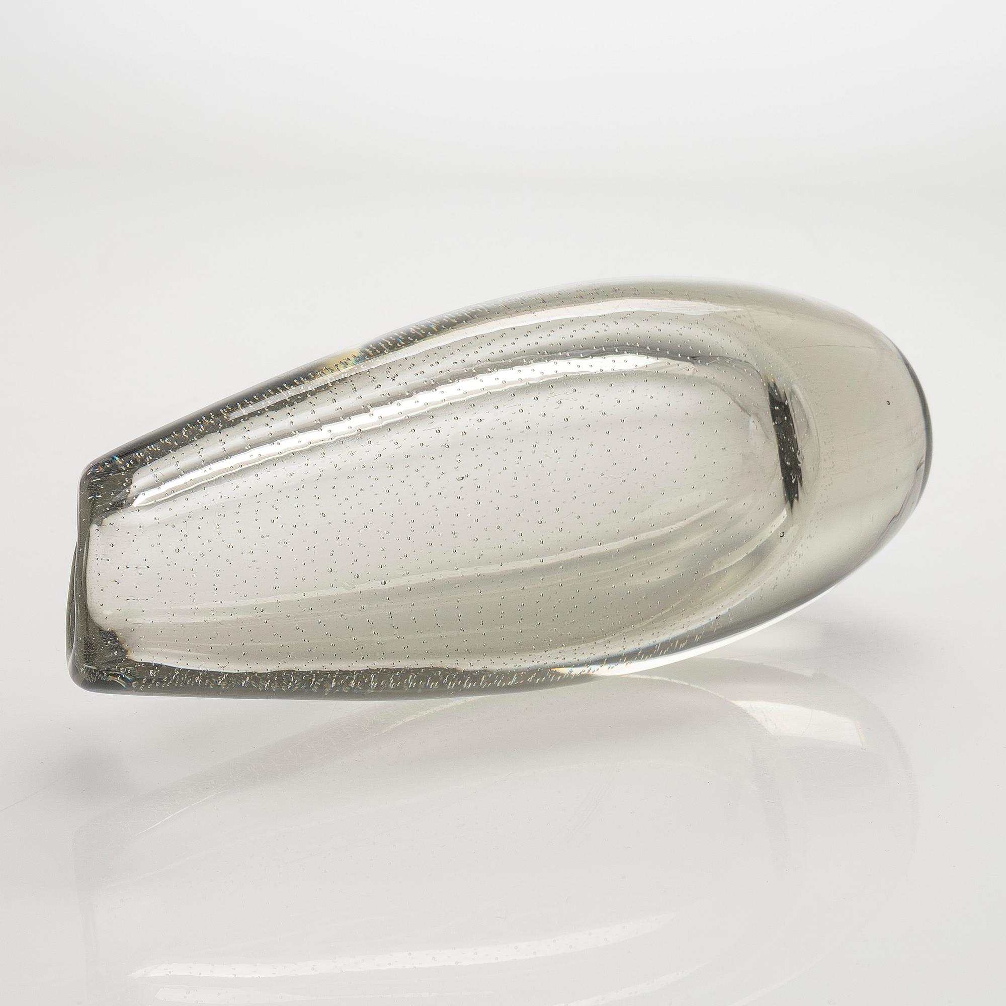Gunnel Nyman, Glass vase, signed with an acid pen G. Nyman Notsjö 194...