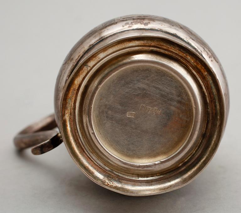 MUGG, silver, 1870, Ryssland. Vikt ca 173 g.