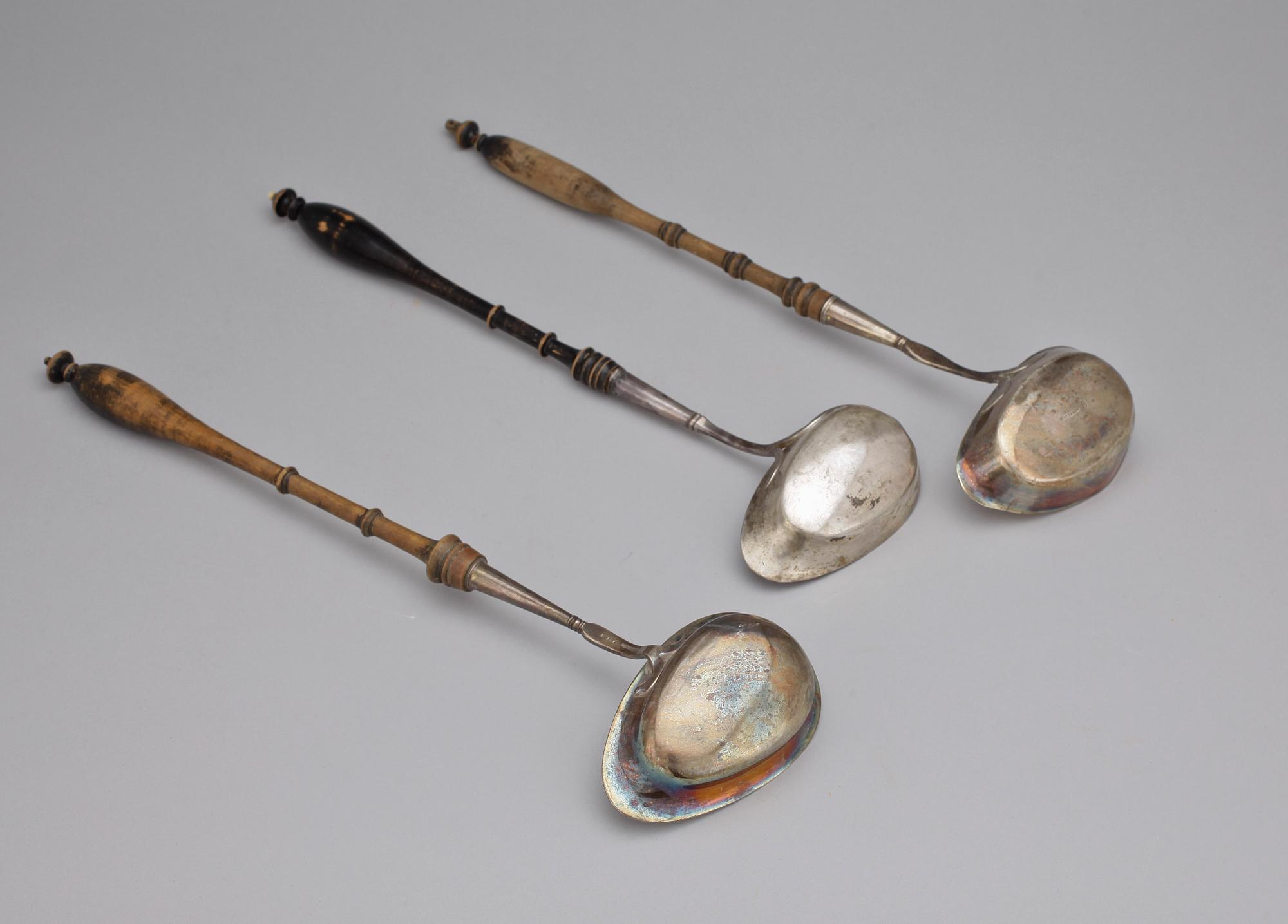 SOPPSLEVAR, 3 st, silver, bla Anders Rahm, Norrköping, 1800-tal.