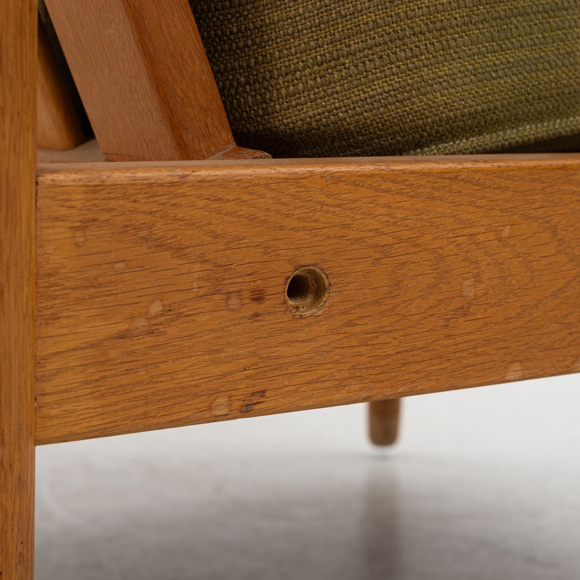 Armchairs, a pair, second half of the 20th century.