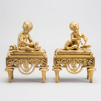 A pair of decorative sculptures around 1900.