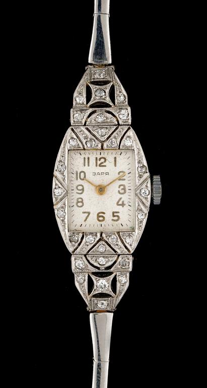 DAMARMBANDSUR med diamanter.