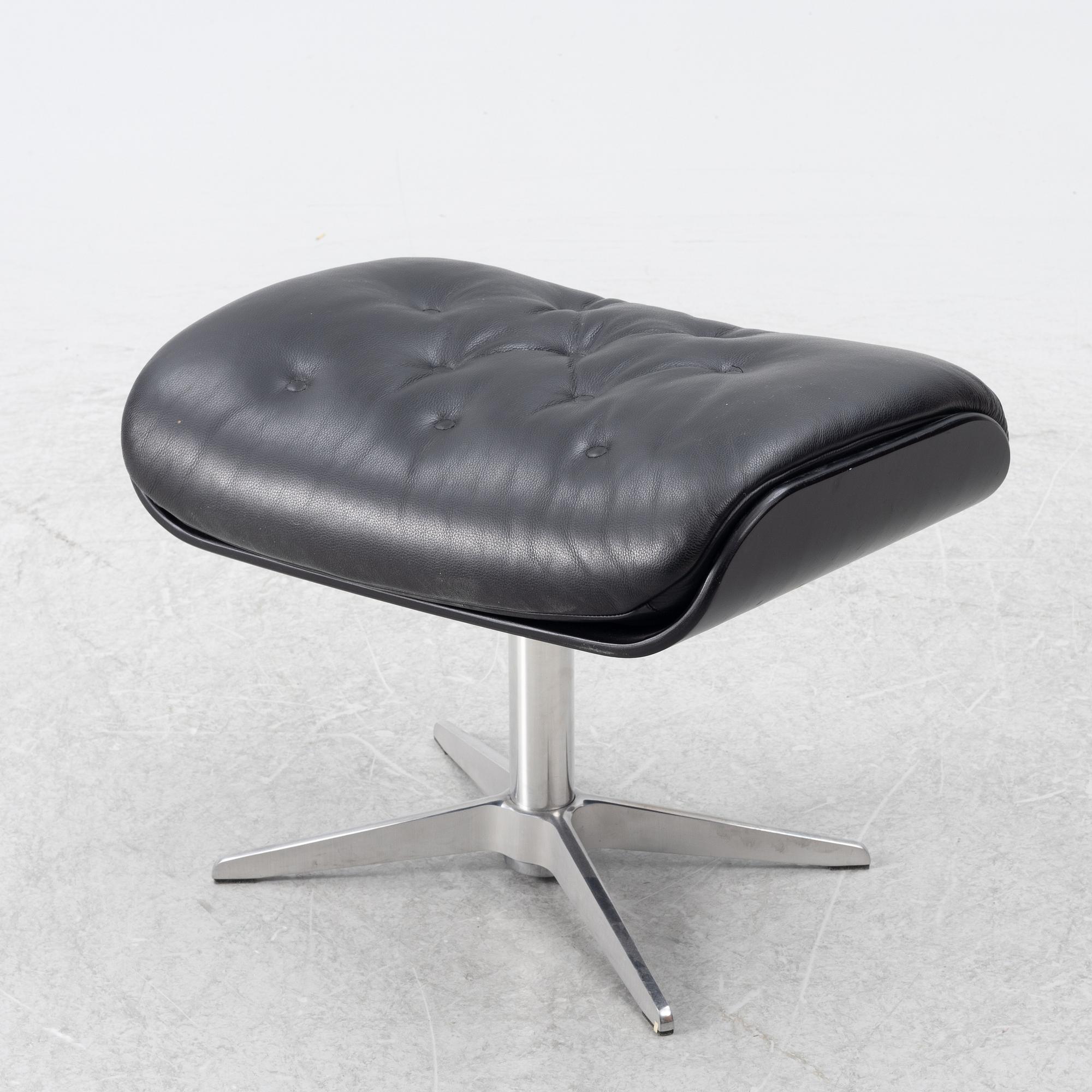 Hjort Knudsen, fåtölj och fotpall, Danmark.