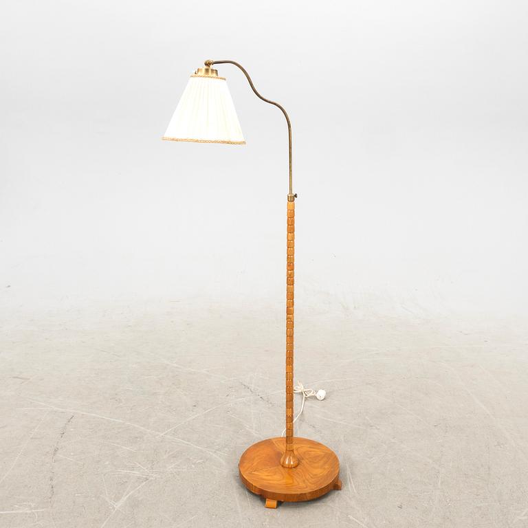 Floor lamp from the 1940s.