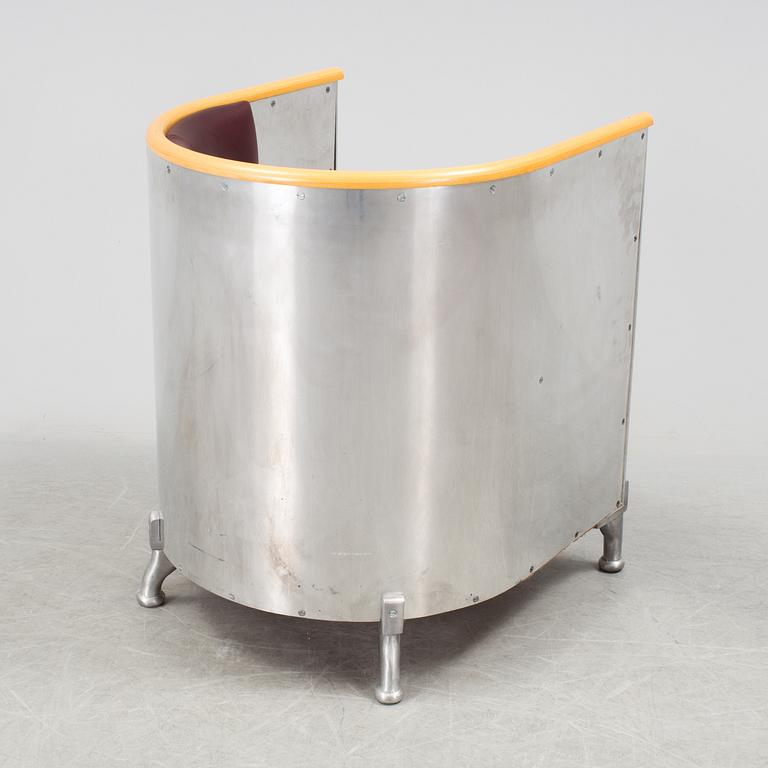 A "Aluminum Chair" by Mats Theselius, Källemo.