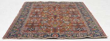 An antique Mahal rug, c.. 178 x 132 cm.