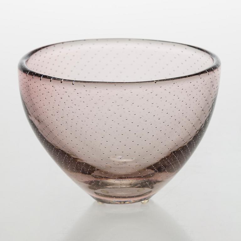 Gunnel Nyman, vas, modell "GN 4", signerad G. Nyman Nuutajärvi Notsjö. Formgiven 1948.