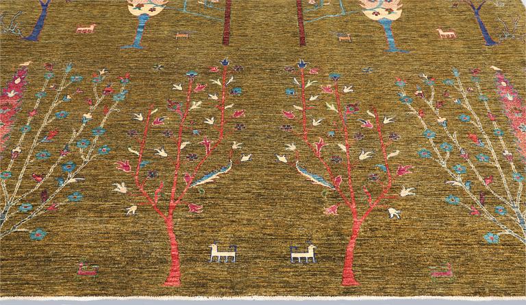 Matta, Ziegler design, ca 330 x 246 cm.