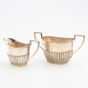 Tea service, 3 pieces, silver, Walker & Hall, Sheffield, 1904.