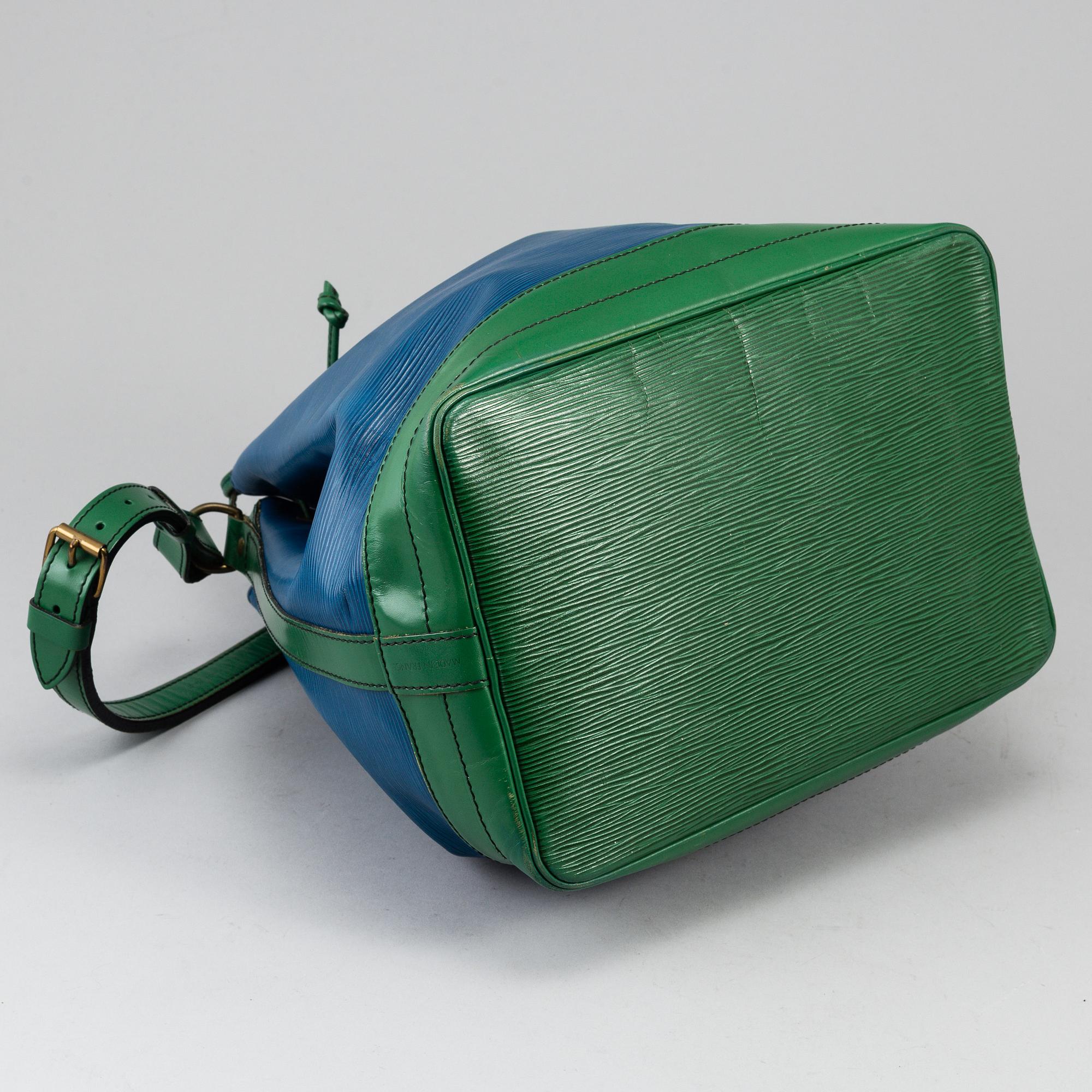 LOUIS VUITTON, 'Epi Bicolor Noé'.