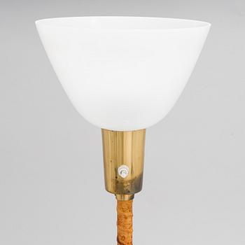 Lisa Johansson-Pape, bordslampa, "Senator", Orno. Modellen formgiven 1947.