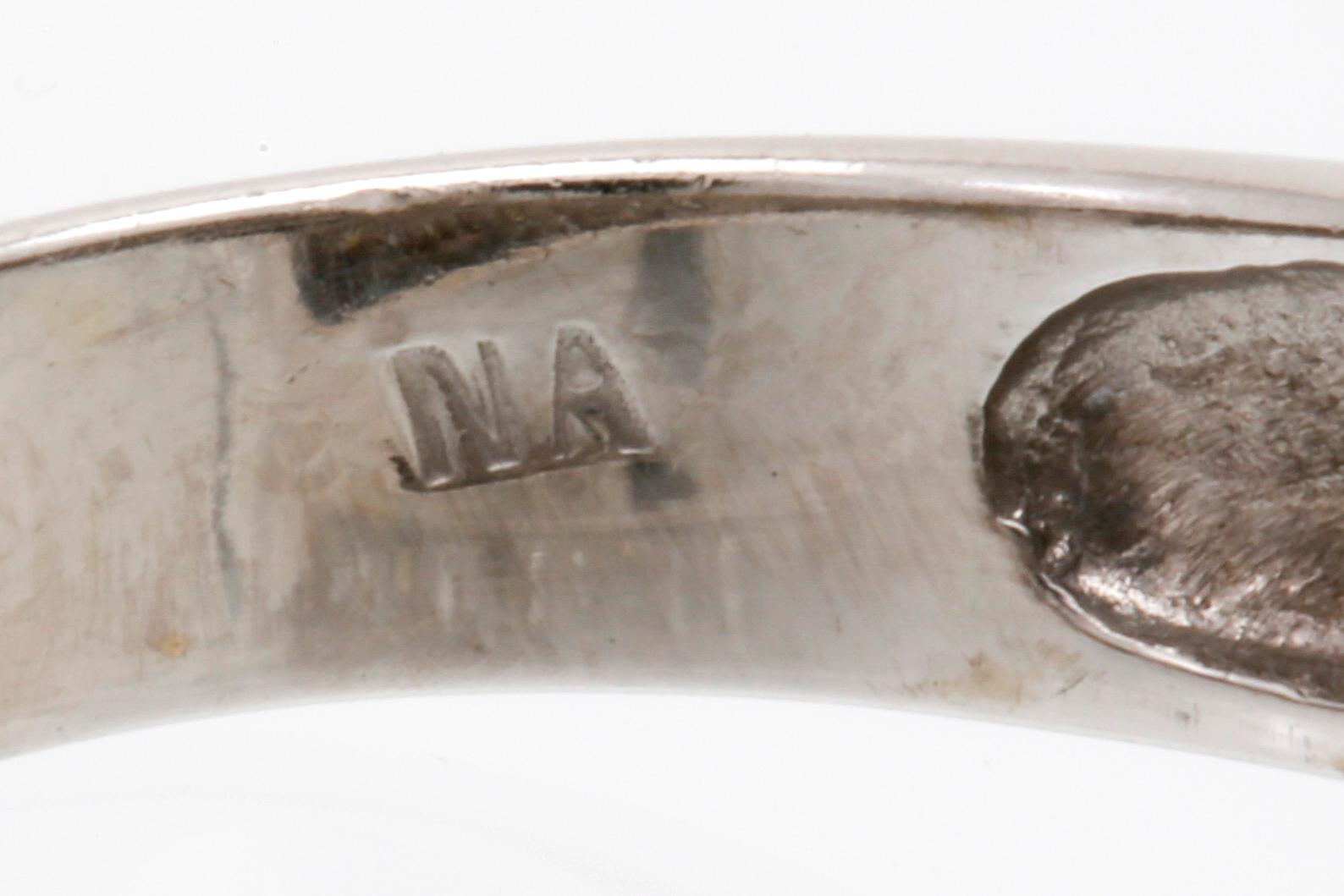 Ring 18K whitegold briliant and bguette-cut diamonds approx 1,20 ct in total.