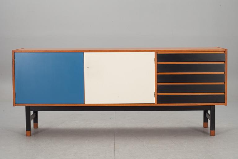 SIDEBOARD, 1900-talets andra hälft.