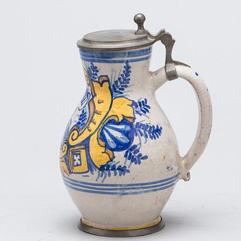 KRUS med TENNLOCK, fajans, Delft, troligen 1700-tal.