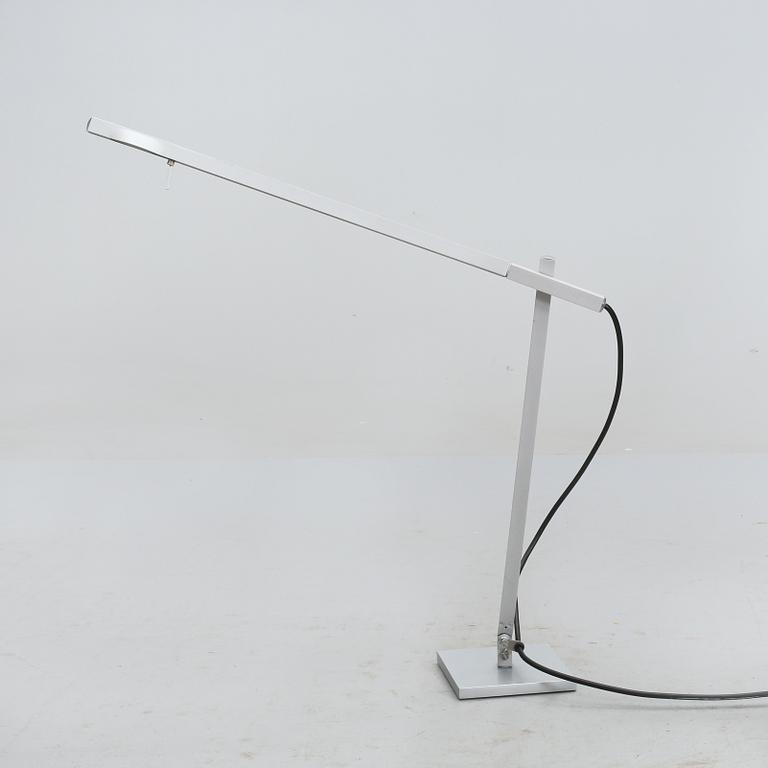BORDSLAMPA, "Squadrina", Kai Byok, K.B.Form, omkring år 2000.