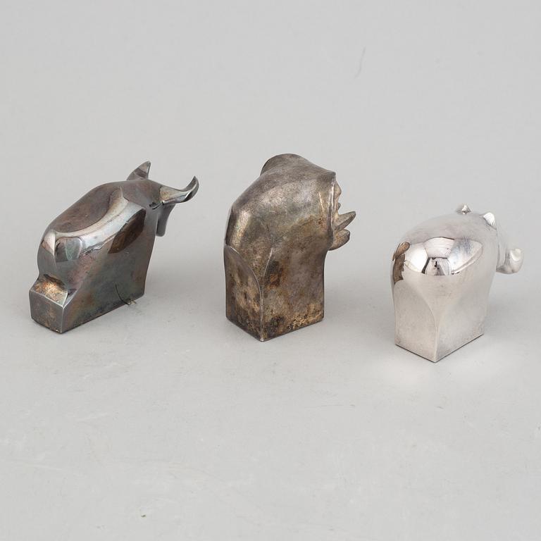 Gunnar Cyrén, three silver plated zinc figurines, Dansk Designs, Japan.