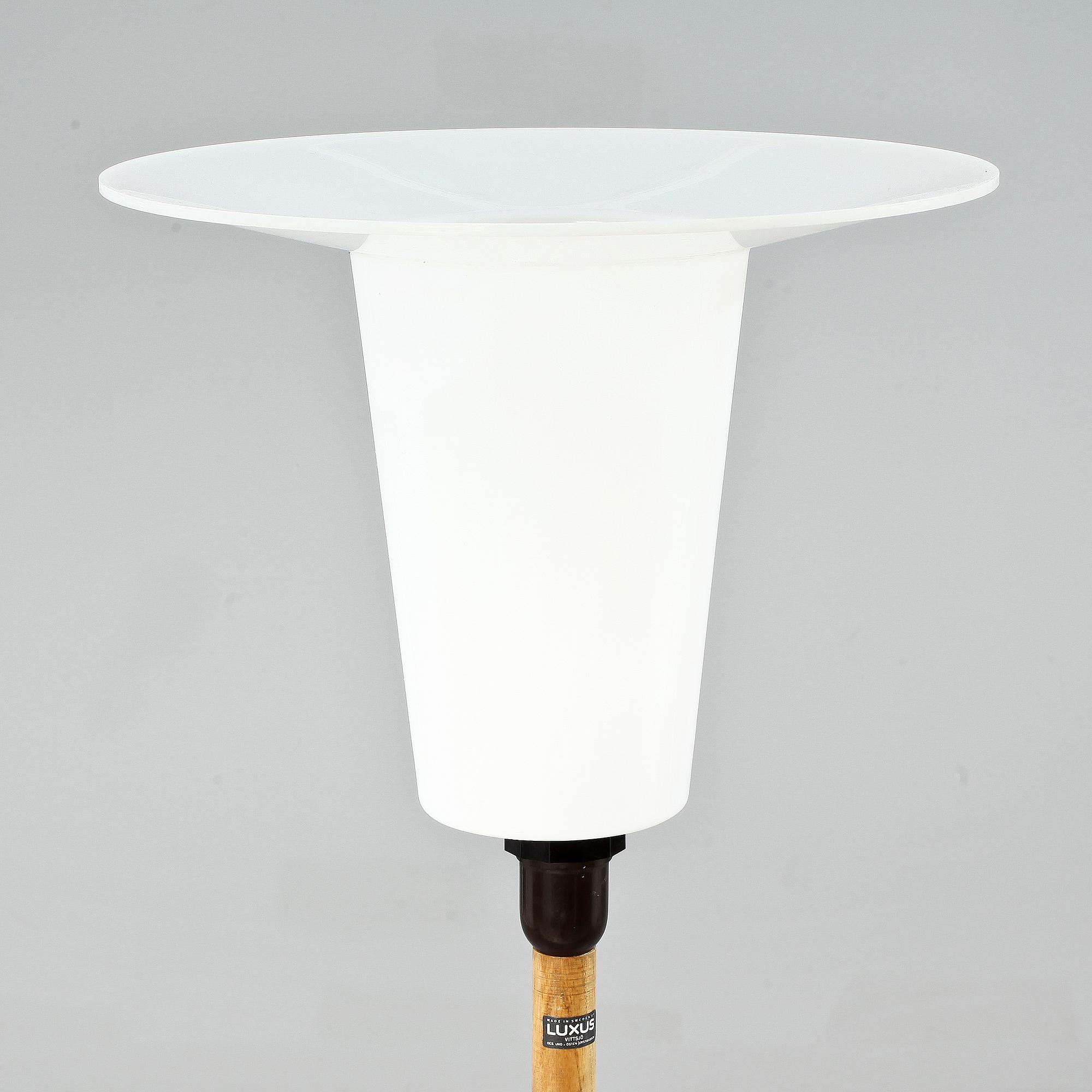 GOLVLAMPA, Uno och Östen Kristiansson, Luxus, 1900-talets tredje kvartal.