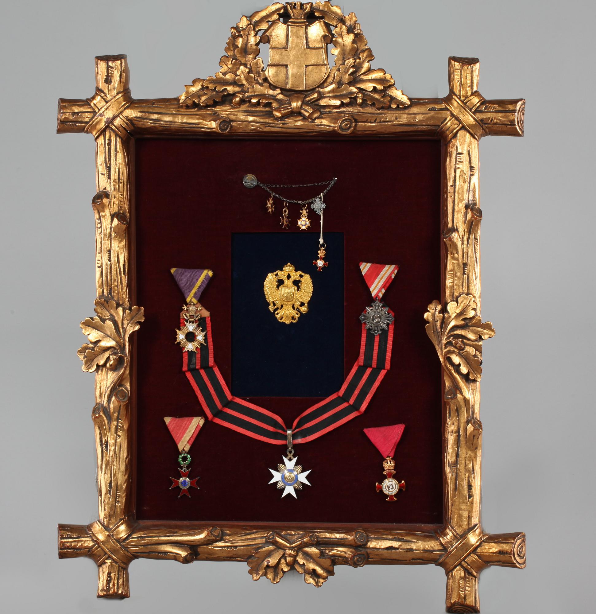 MEDALJER 11 st, bl a Frans Josefsorden av första klass, 1800/1900-tal.
