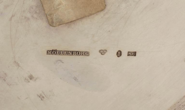 DRYCKESKANNA, silver, renässansstil, firma Gustaf Möllenborg, Stockholm 1896. Tot vikt ca 990 gram.