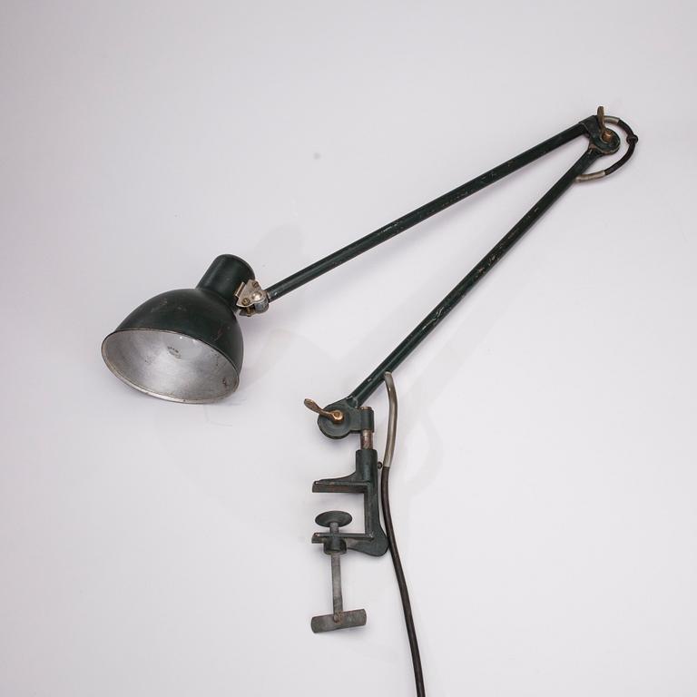 INDUSTRILAMPA, stämpelmärkt Idman, 1900-talets mitt.
