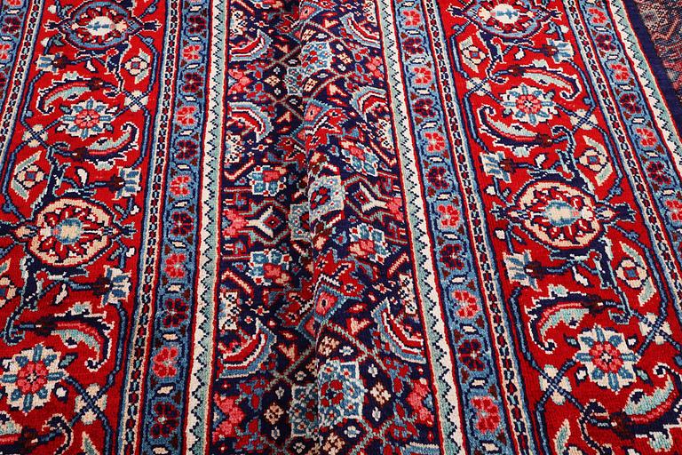 Matta, Mahal, ca. 353 x 261 cm.