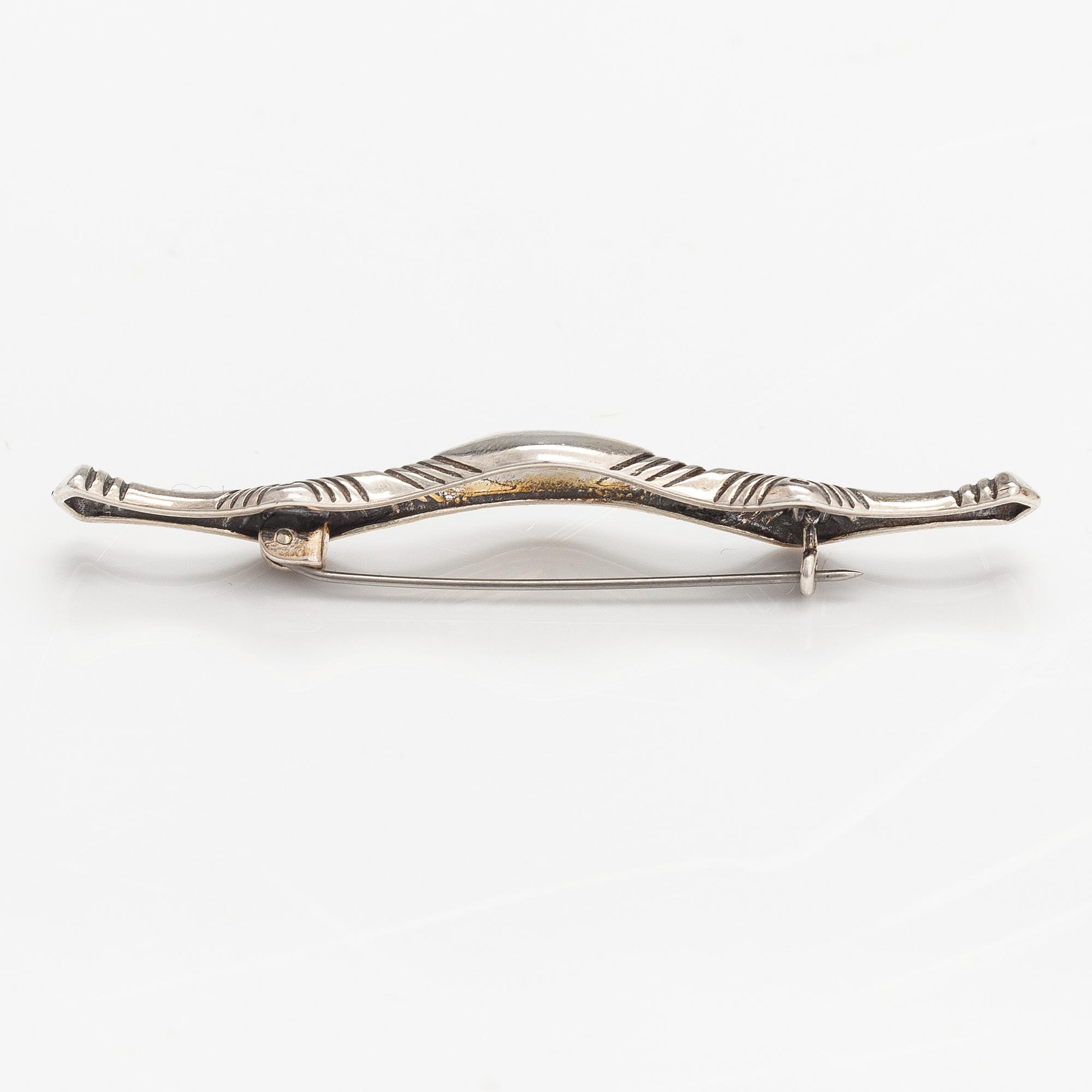 Brosch "Vörå-broschen", modell 926, sterlingsilver. Kalevala Koru 1990.