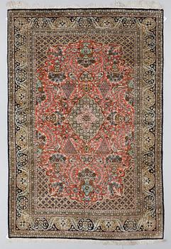Carpet, Old silk Ghom. 205 x 139 cm.