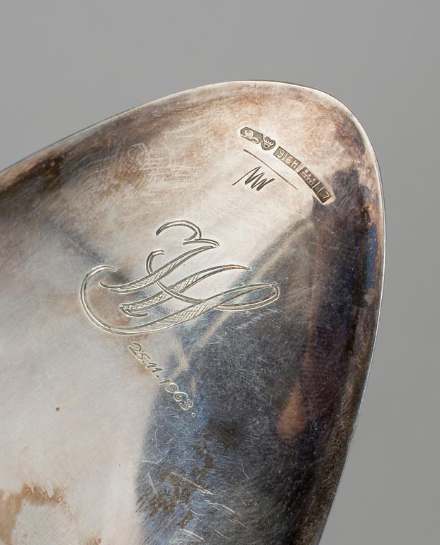 SKÅLFAT, silver, Tapio Wirkkala, signerad TW, Kultakeskus, Tavastehus, 1962. Vikt 190 g.