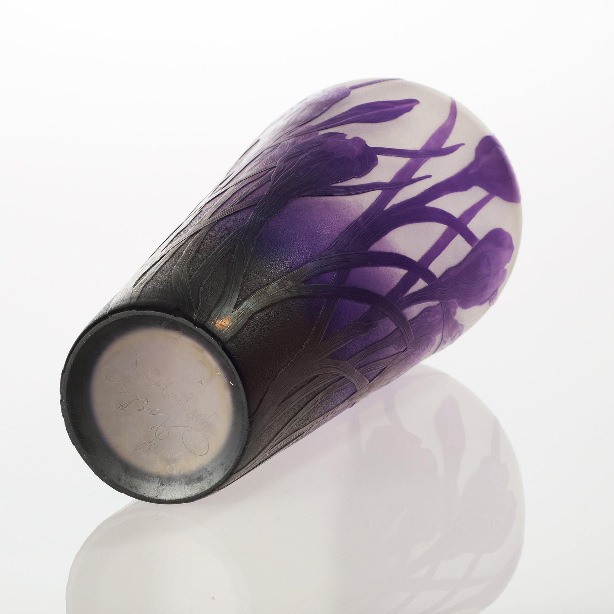 An Alf Wallander Art Nouveau cameo glass vase, Kosta, circa 1909.