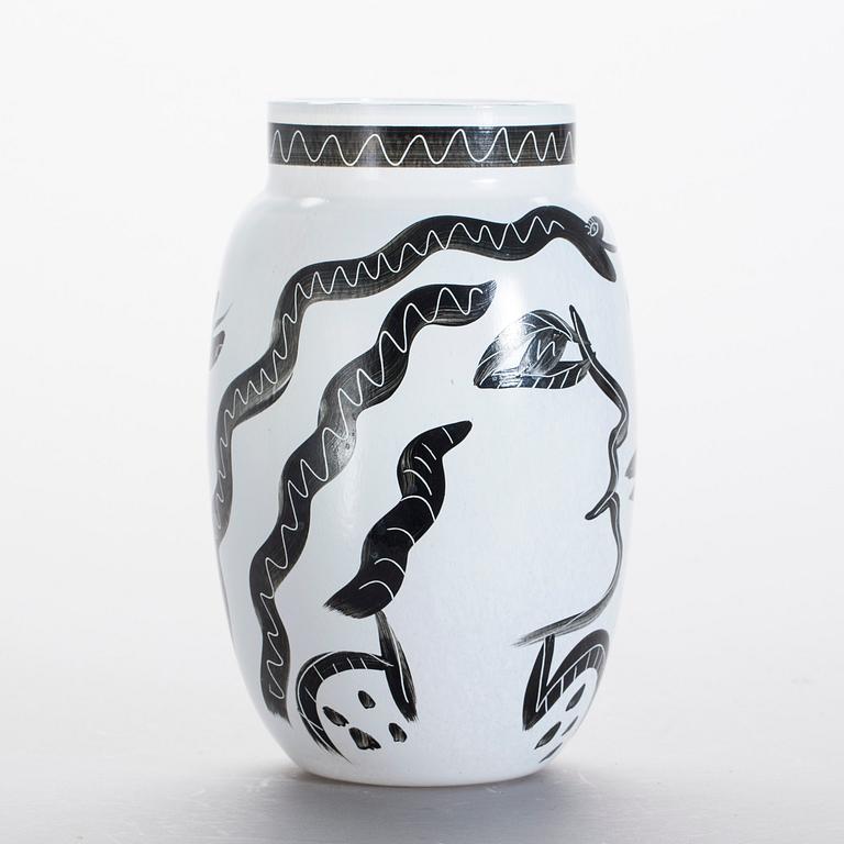VAS, sign Kosta Boda artist coll 48734 Ulrica HV.
