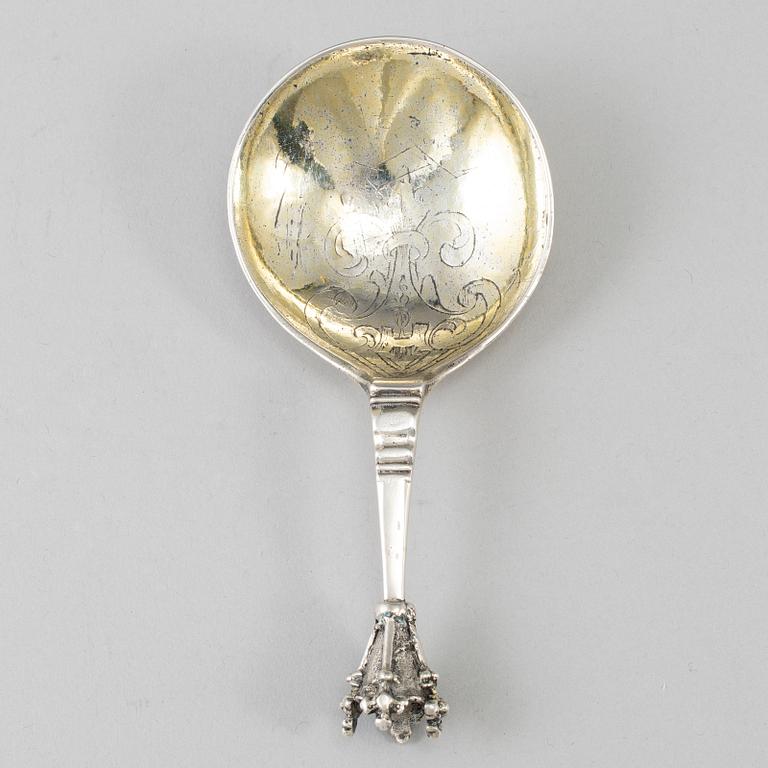 A Swedish early 18th century silver spoon, mark of Wolter Siewers, Norrköping (1693-1722).