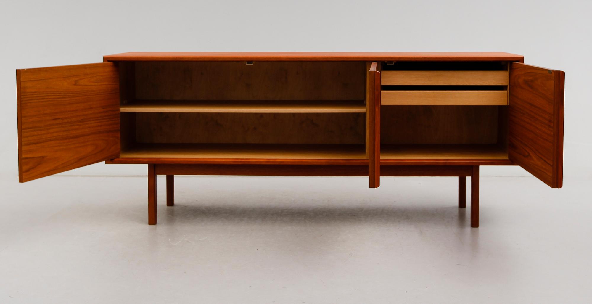 SIDEBOARD, 1900-talets andra hälft.