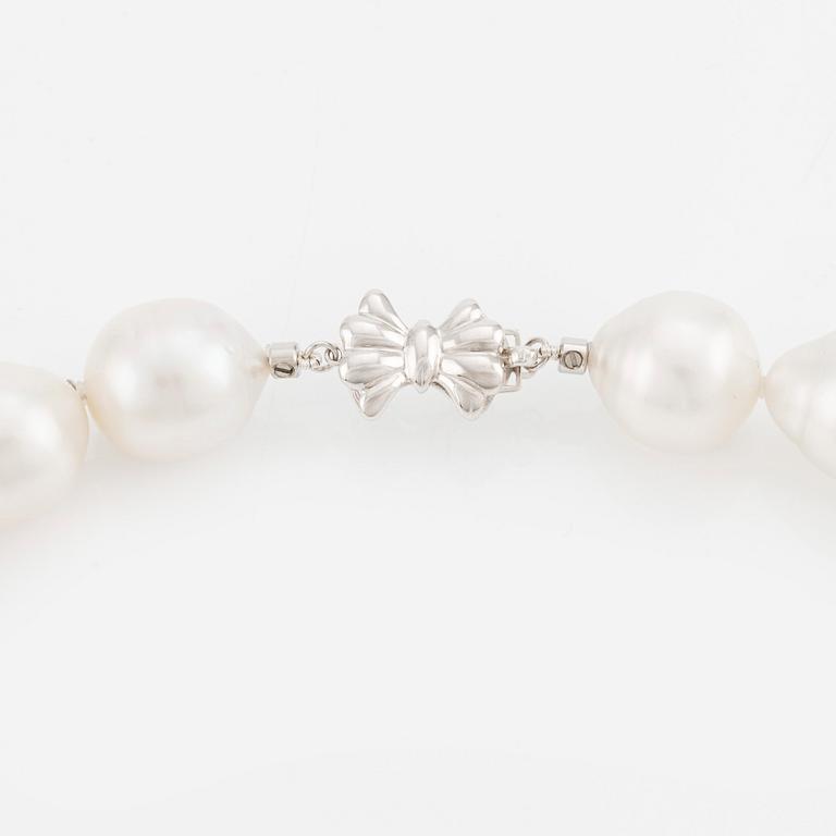 A cultured South Sea pearl necklace.