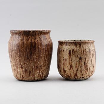 KRUKOR, 2 st, stengods, Rolf Palm, Mölle, 1900-talets andra hälft.