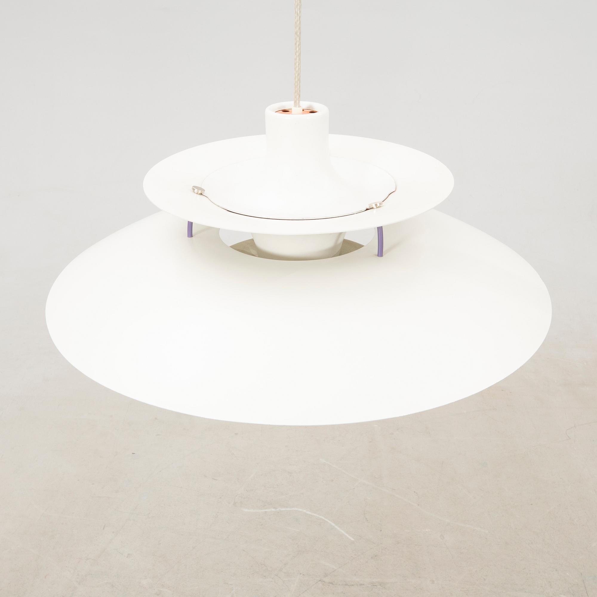 Poul Henningsen,.