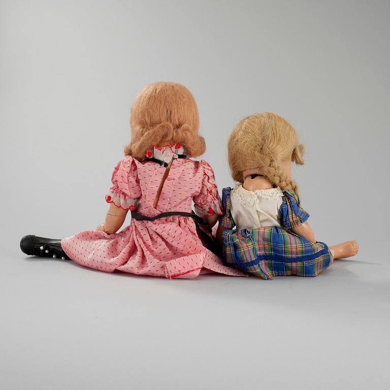 NUKKEJA, 2 kpl, 1900-luvun alkupuoli.