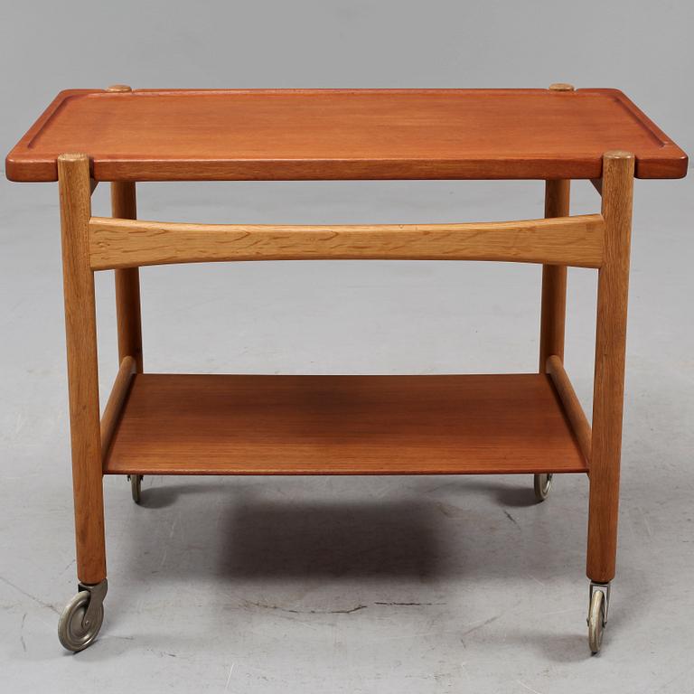 SERVERINGSVAGN, Hans J Wegner för Andreas Tuck, Danmark, 1900-talets andra hälft.