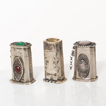 A set of three silver snuff boxes, incl by  Alexander Magnus Lundström, Visby 1840.