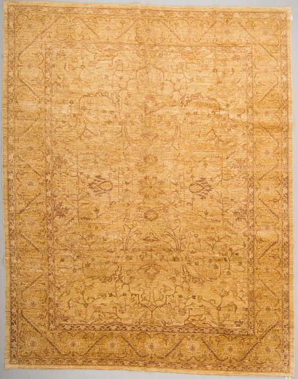 A  Ziegler design carpet, around 345 x 275 cm.