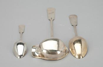 BESTICK 3 st, silver, Åbo samt Helsingsfors. Tot. vikt ca 283 g.