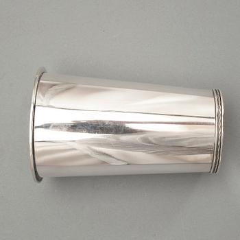 VAS, silver, CG. Råström, Stockholm 1976. Vikt ca 300 gram.