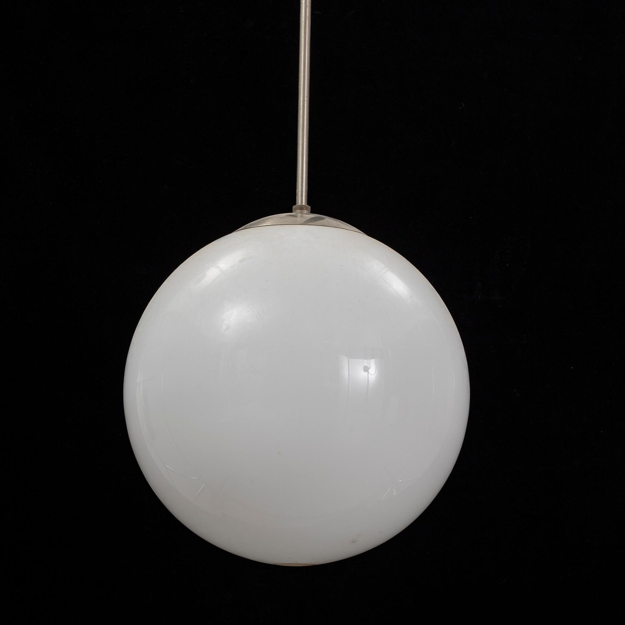 A 1940s ceiling light.