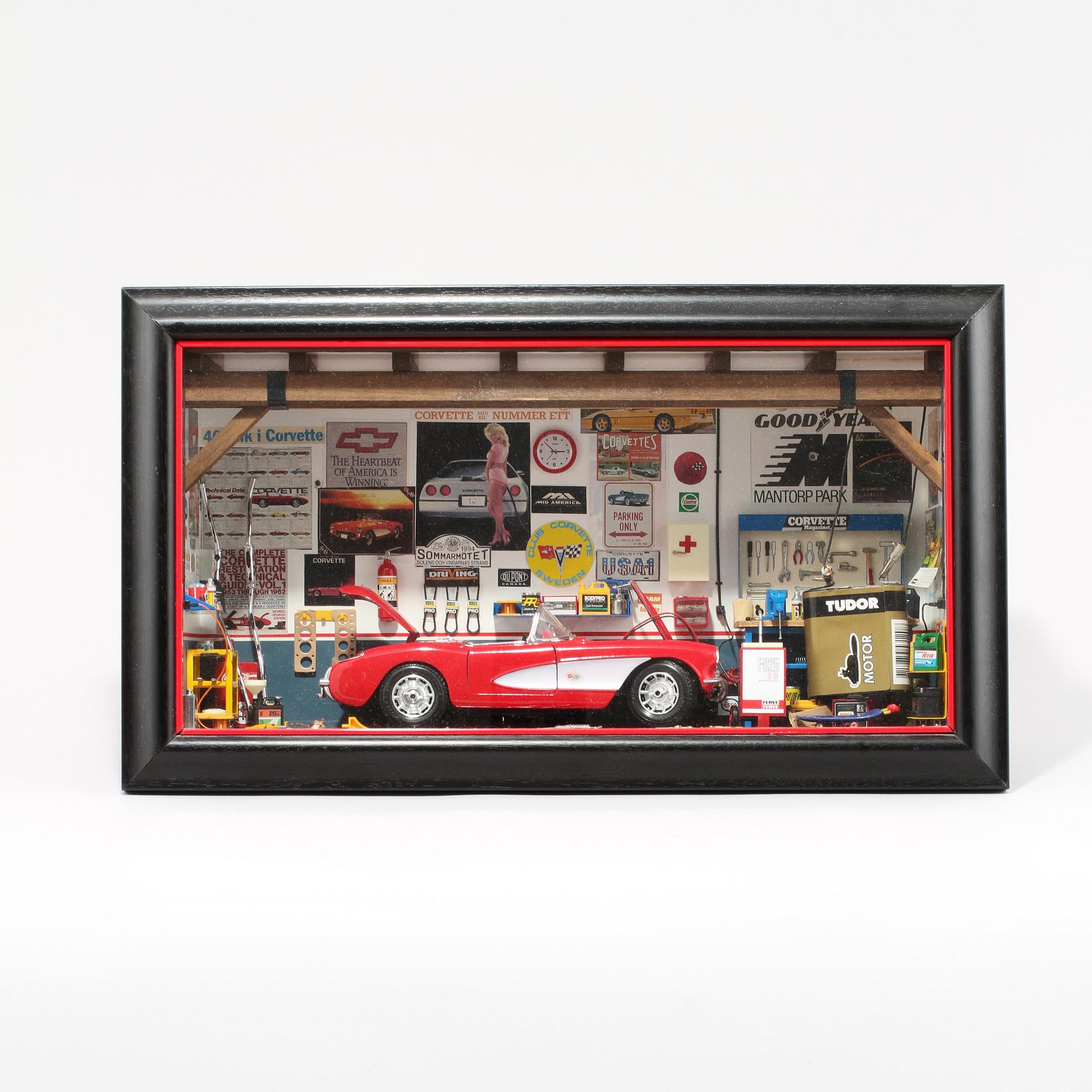 TITTSKÅP, 1900-tal.